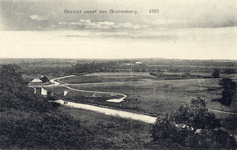 13280 Overzicht van een gedeelte van het Hoornwerk en de Buitenwaarden te Grebbe (gemeente Rhenen) uit het zuidwesten; ...